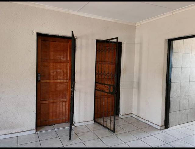 4 BEDROOM HOUSE FOR SALE IN MANKWENG